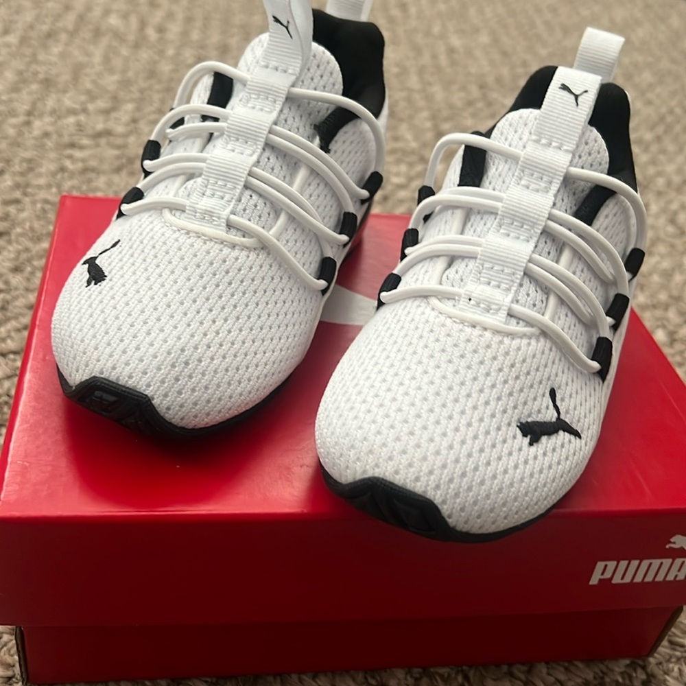 Brand new 7C (toddler) Puma shoes!